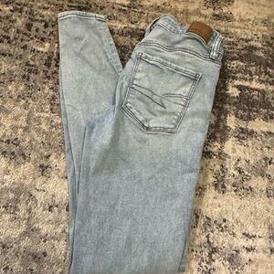 Women’s American Eagle jeans